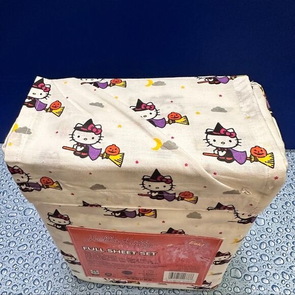 Hello Kitty Halloween Full sheet set - Picture 4 of 8